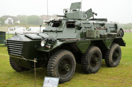 Alvis Saracen