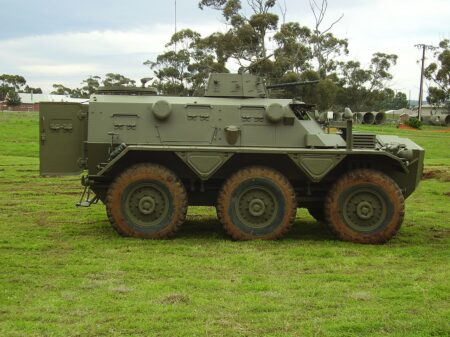 Alvis Saracen